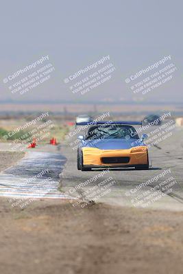 media/Sep-20-2025-Extreme Speed (Sat) [[1fcc23683c]]/Orange (Mid Intermediate)/Session 2 (Sunrise)/